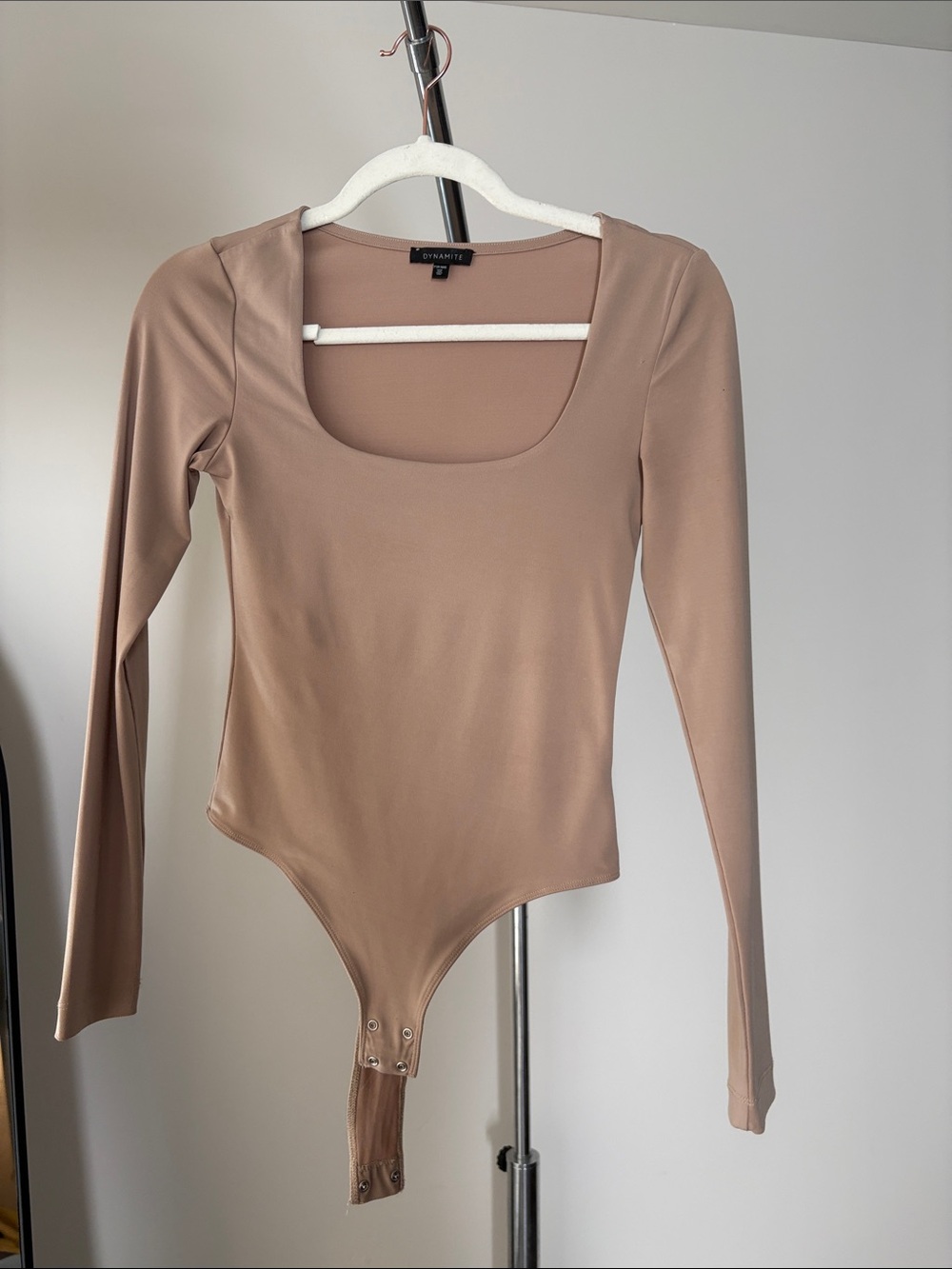 Dynamite Beige Scoop Neck Long-Sleeve Bodysuit